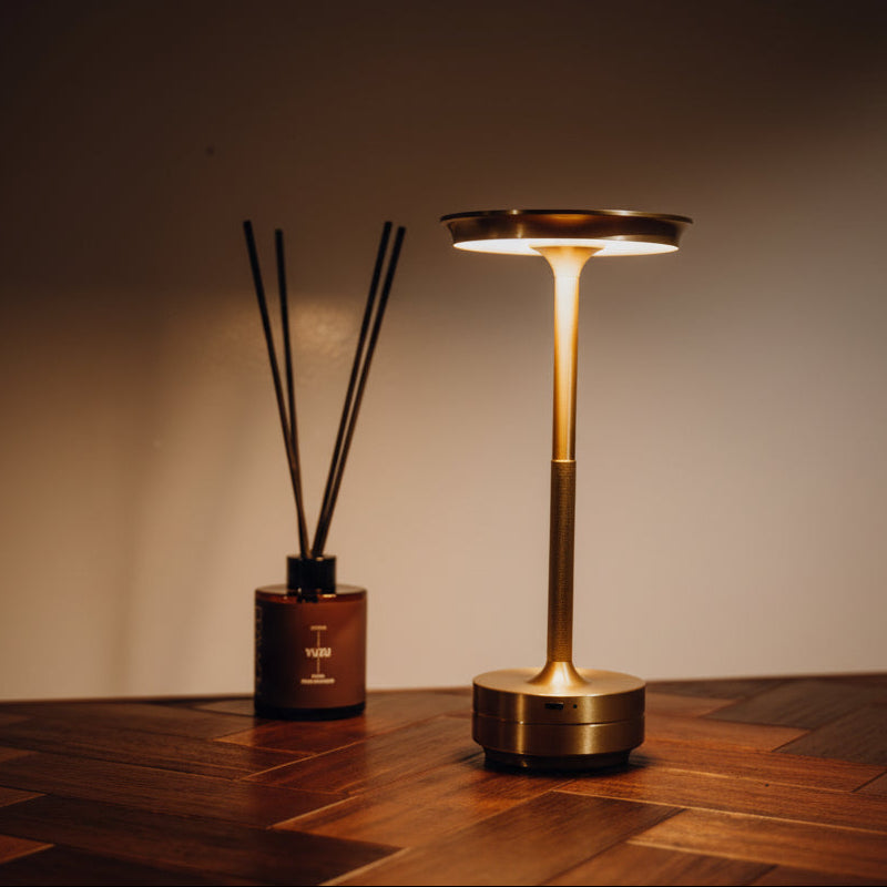 LUMA Touch Lamp | LED, Touch-Control | Modern